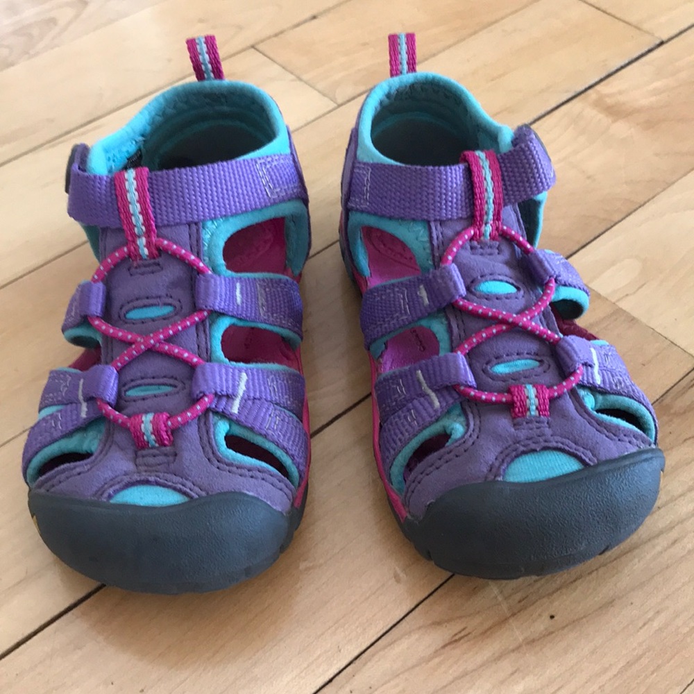 Girls Keen pink/purple size 7
